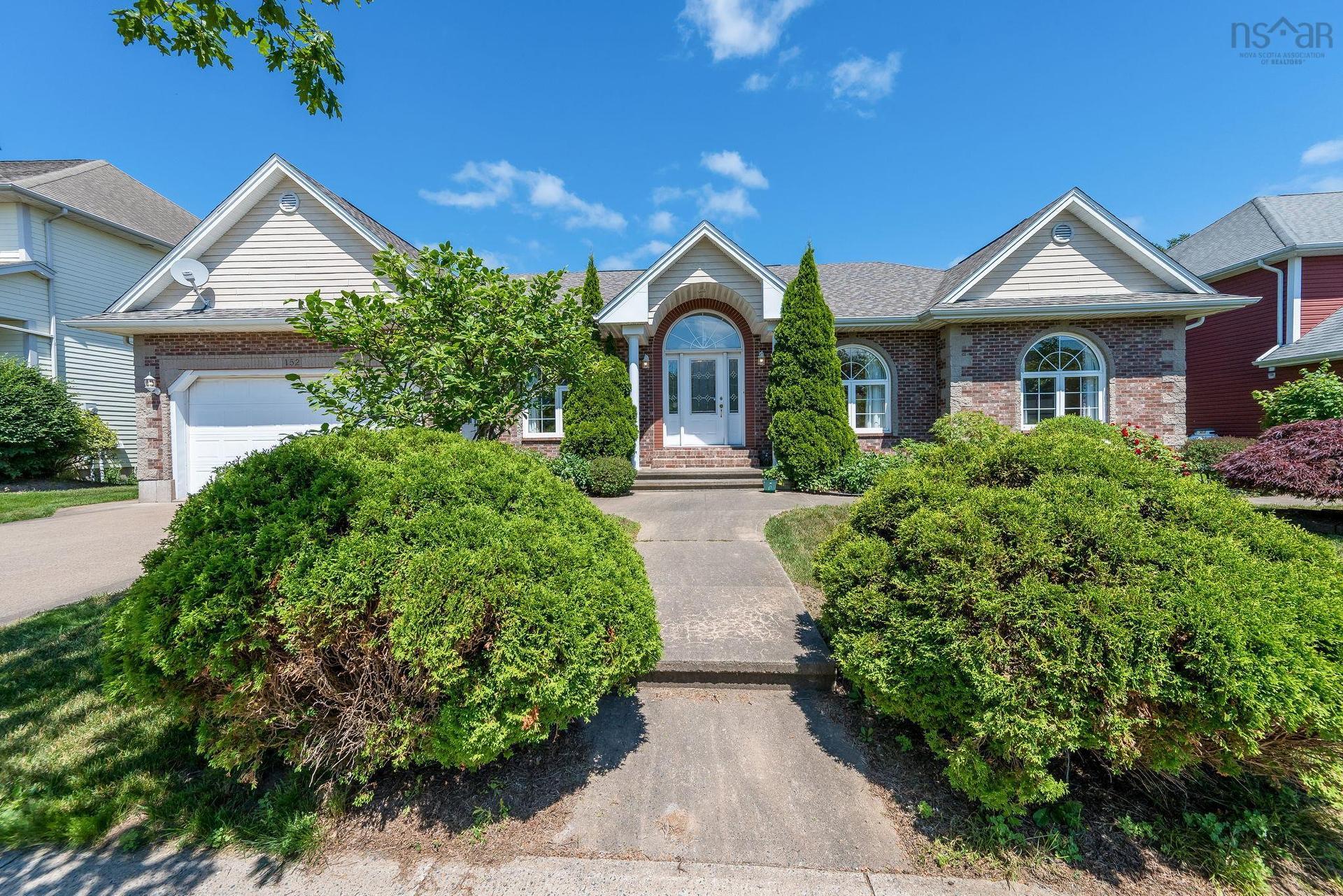 152 Roxbury Crescent, Halifax, NS