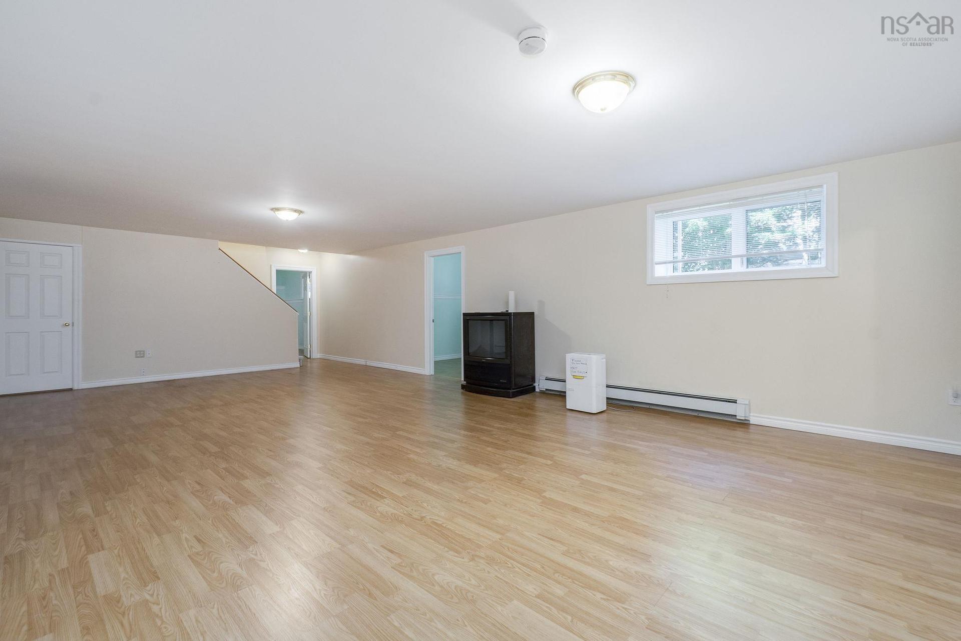 152 Roxbury Crescent, Halifax, NS