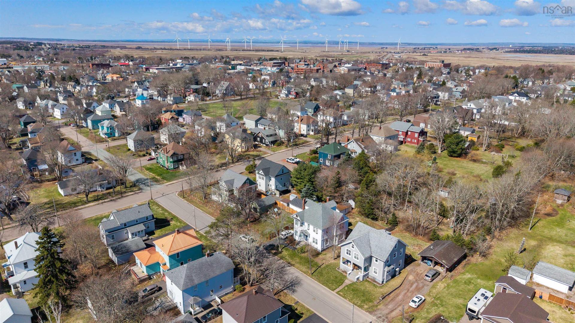 40 Clifford Street, Amherst, NS