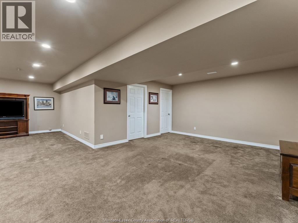 11900 Boulder, Windsor, ON - Indoor