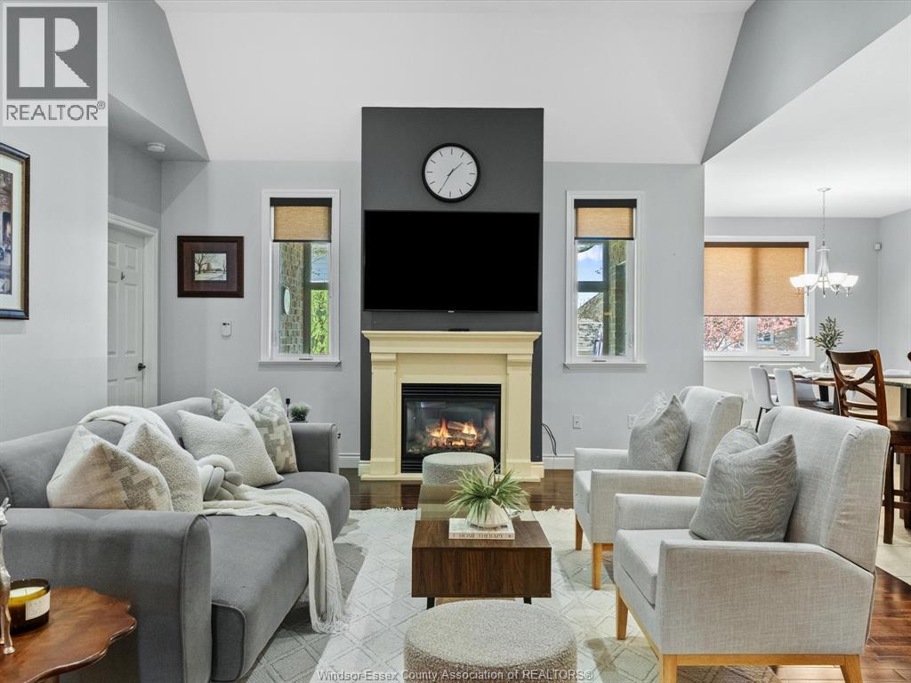 11900 Boulder, Windsor, ON - Indoor Photo Showing Living Room With Fireplace