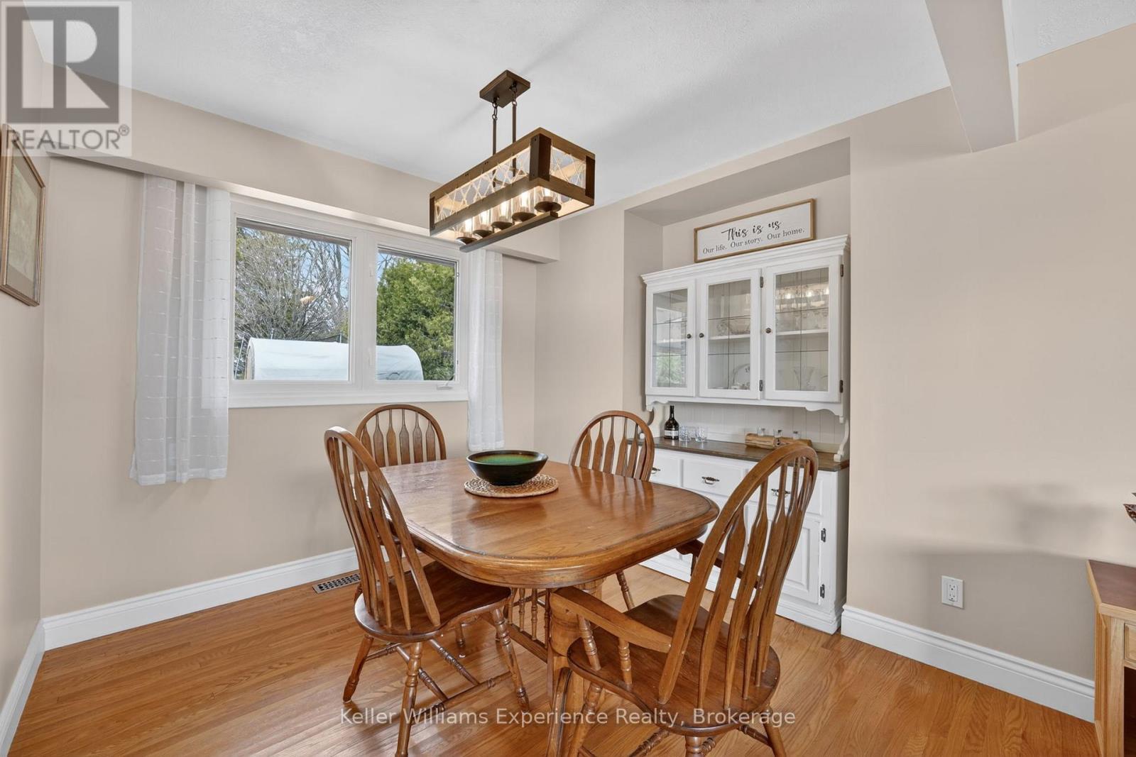 126 Gerald Avenue, Orillia, ON - Indoor Photo Showing Dining Room