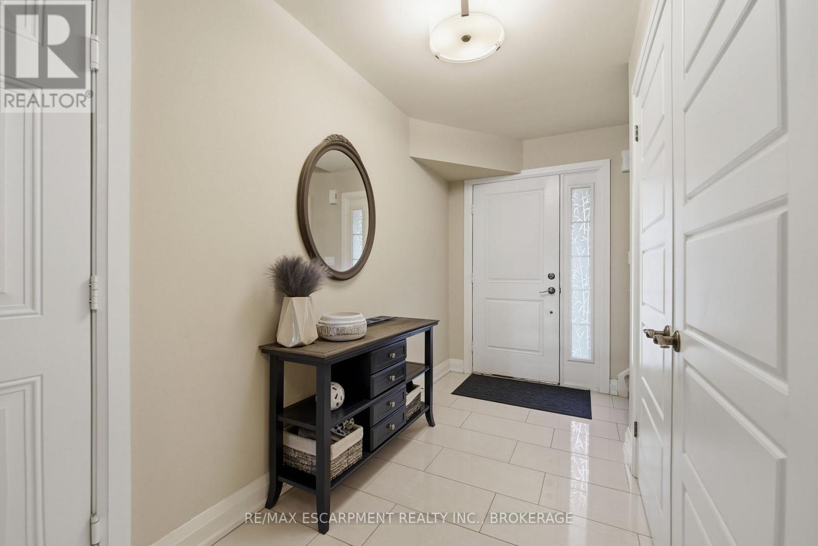 26 - 7 Gibson Place, St. Catharines (Downtown), ON - Indoor Photo Showing Other Room
