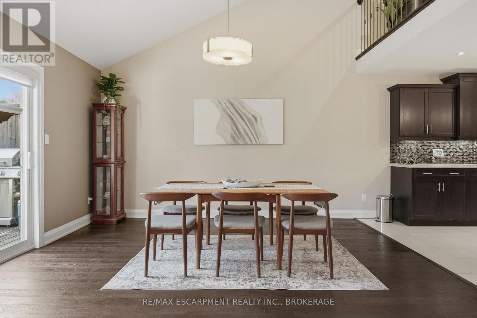 26 - 7 Gibson Place, St. Catharines (Downtown), ON - Indoor Photo Showing Dining Room