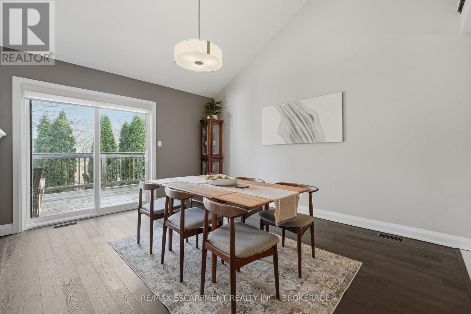 26 - 7 Gibson Place, St. Catharines (Downtown), ON - Indoor Photo Showing Dining Room