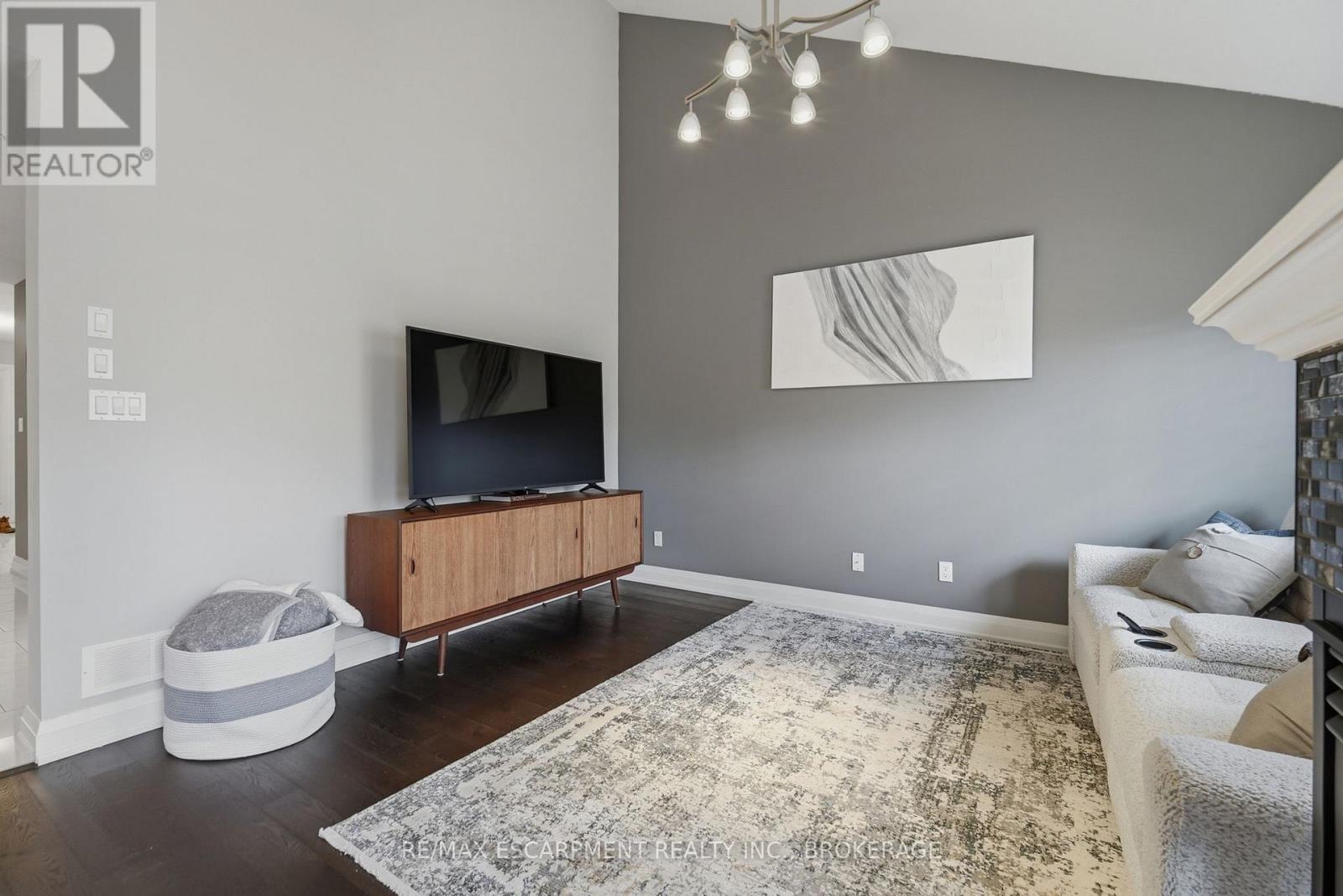 26 - 7 Gibson Place, St. Catharines (Downtown), ON - Indoor