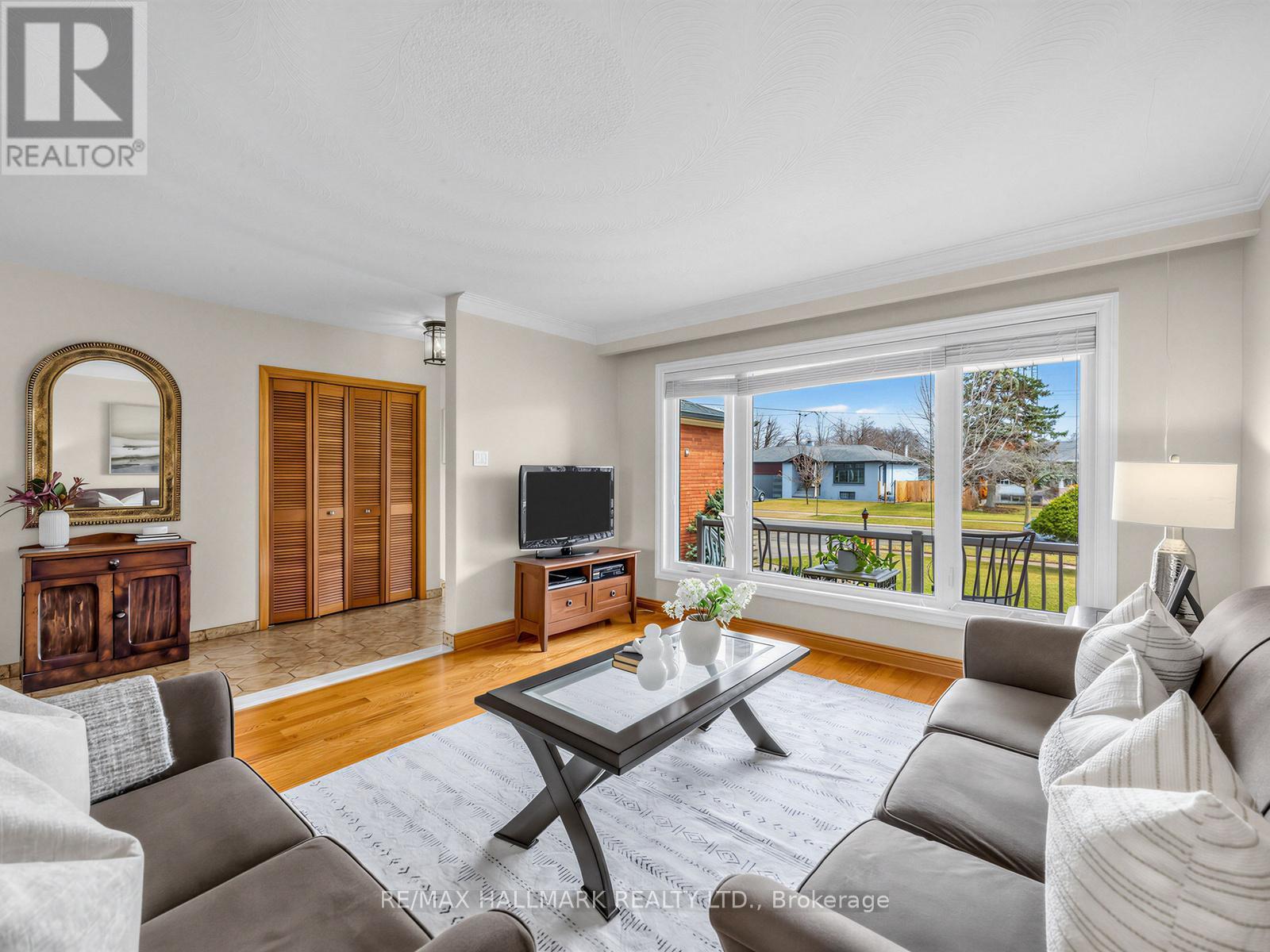 1649 Carletta Drive, Mississauga, ON