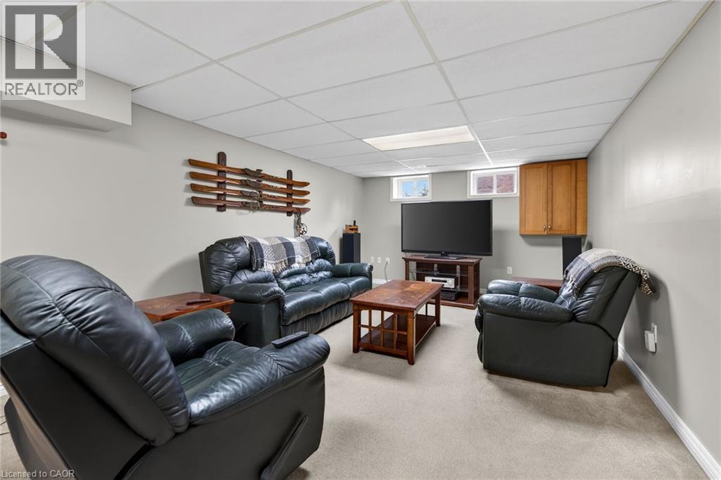 27 Camille Court, Hamilton, ON - Indoor Photo Showing Basement