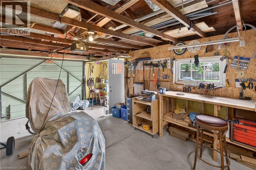 27 Camille Court, Hamilton, ON - Indoor Photo Showing Basement
