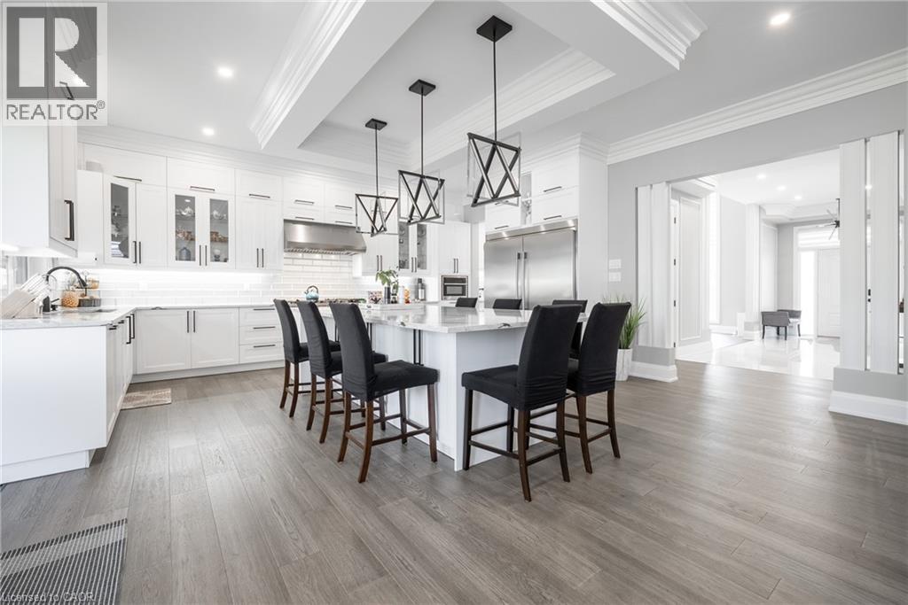 8378 Chippewa Road E, Mount Hope, ON - Indoor Photo Showing Dining Room
