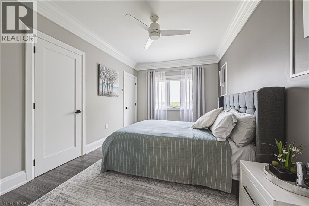 8378 Chippewa Road E, Mount Hope, ON - Indoor Photo Showing Bedroom