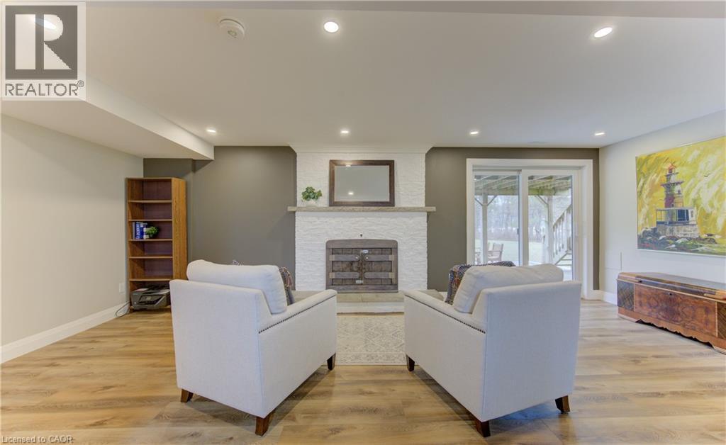 395 Warrington Drive, Waterloo, ON - Indoor Photo Showing Living Room With Fireplace