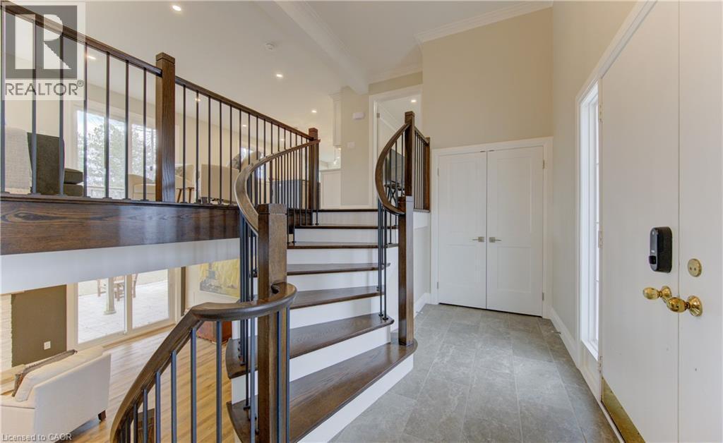 395 Warrington Drive, Waterloo, ON - Indoor Photo Showing Other Room