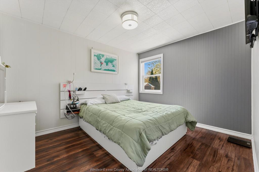 2383 Elsmere, Windsor, ON