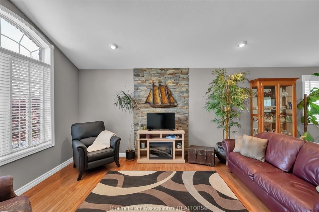 8 Windfield Crescent, Chatham, ON