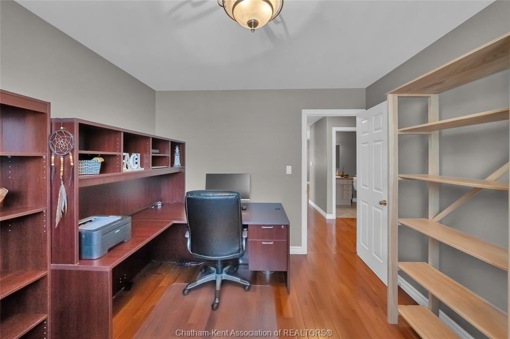 8 Windfield Crescent, Chatham, ON