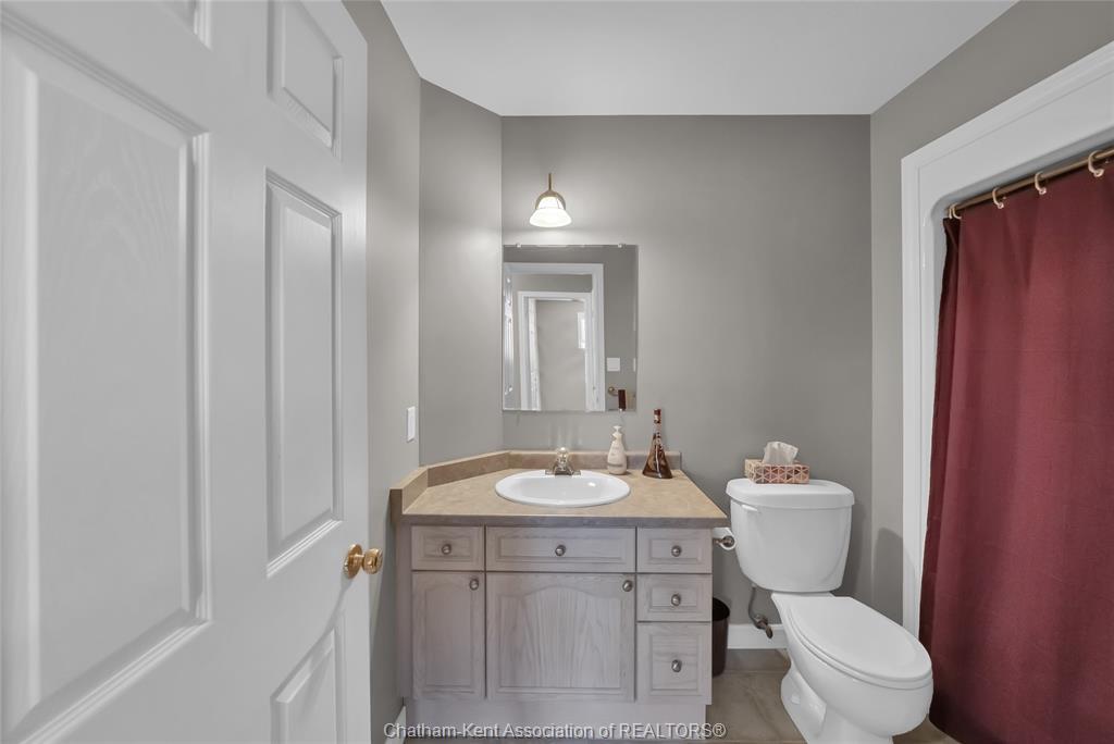 8 Windfield Crescent, Chatham, ON