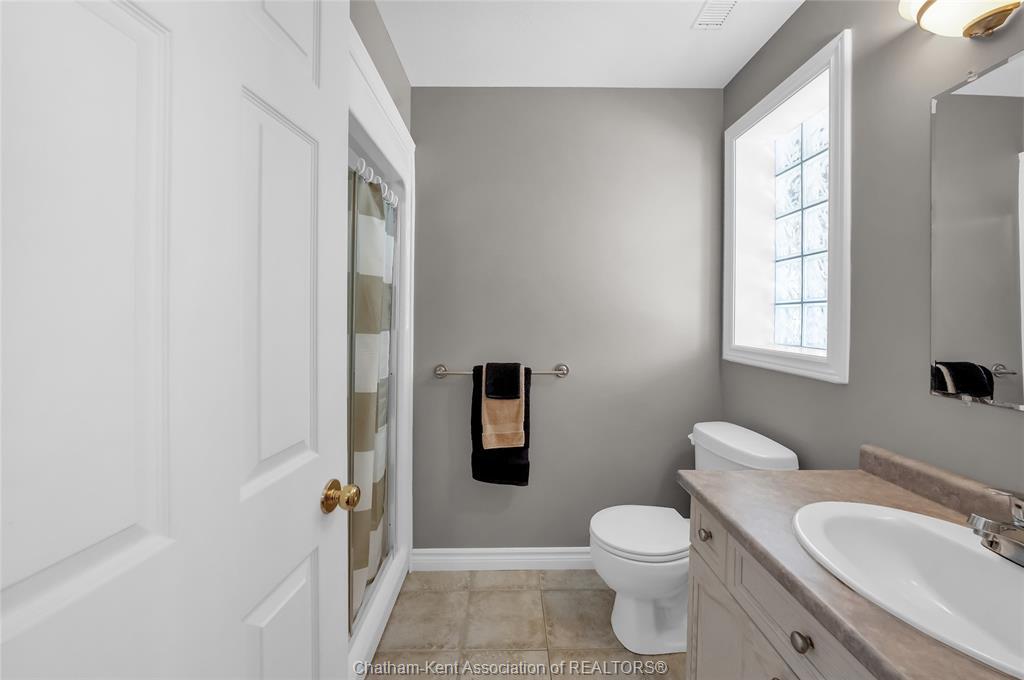 8 Windfield Crescent, Chatham, ON