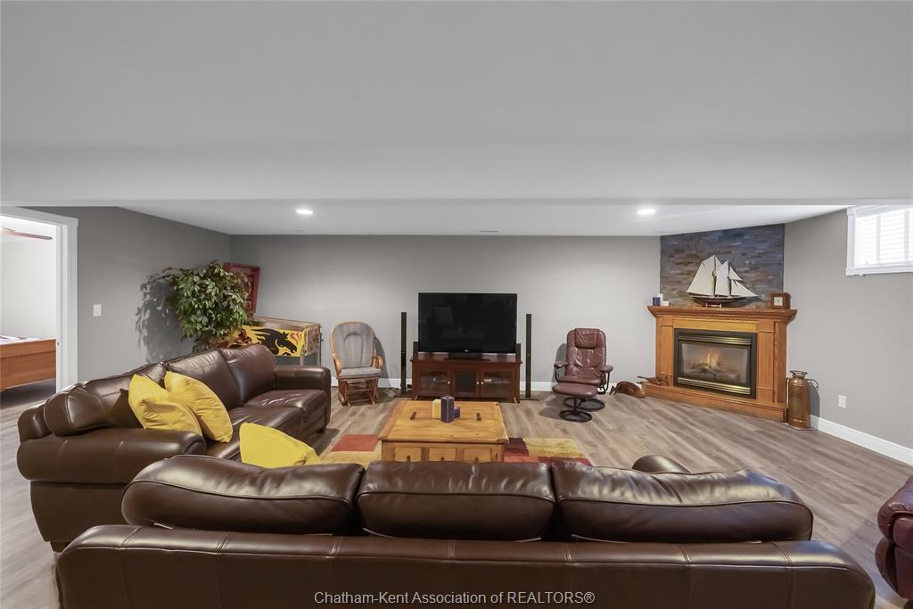 8 Windfield Crescent, Chatham, ON