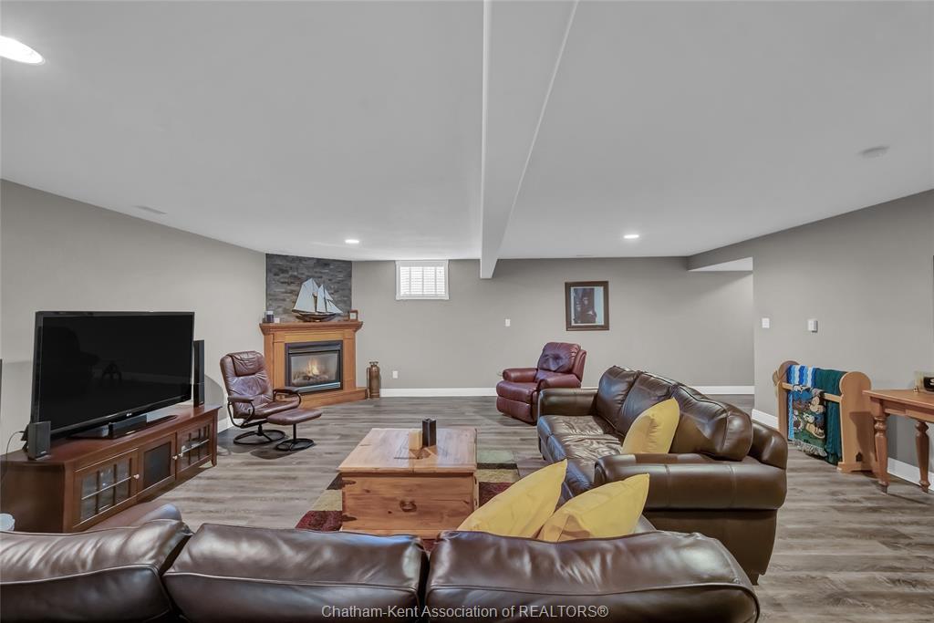 8 Windfield Crescent, Chatham, ON