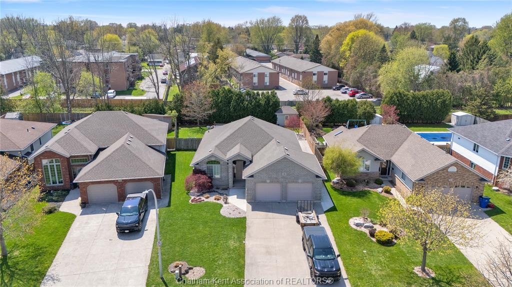 8 Windfield Crescent, Chatham, ON