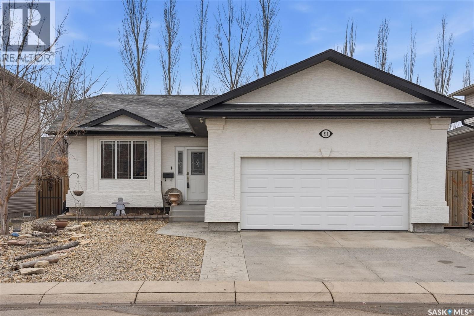 311 Mckague Crescent, Saskatoon, SK