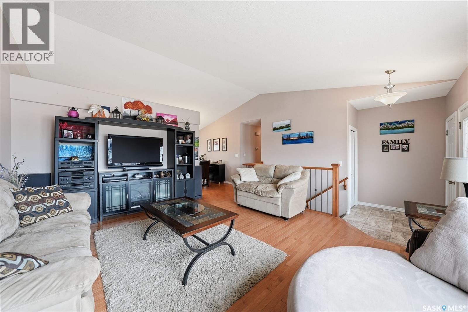 311 Mckague Crescent, Saskatoon, SK