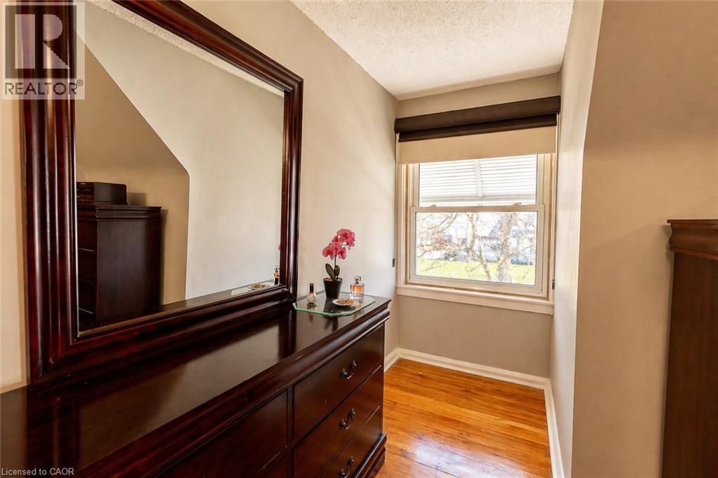 110 Lorne Crescent, Kitchener, ON - Indoor Photo Showing Other Room
