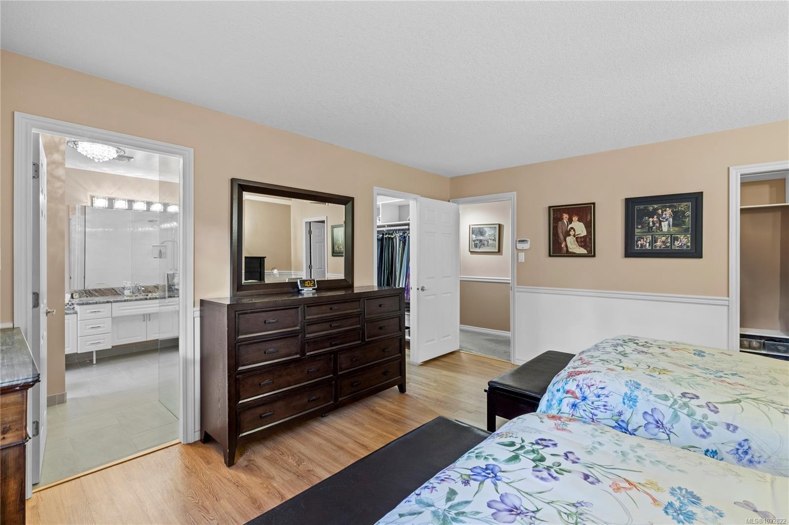 566 Crescent Rd West, Qualicum Beach, BC