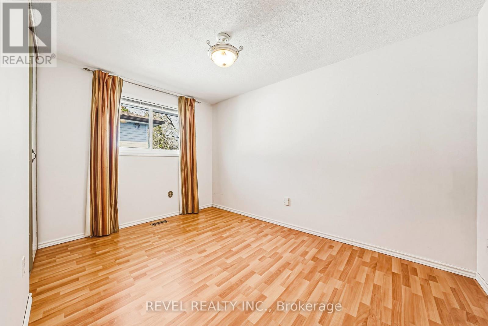 2360 Greenbank Trail, Burlington, ON - Indoor Photo Showing Other Room