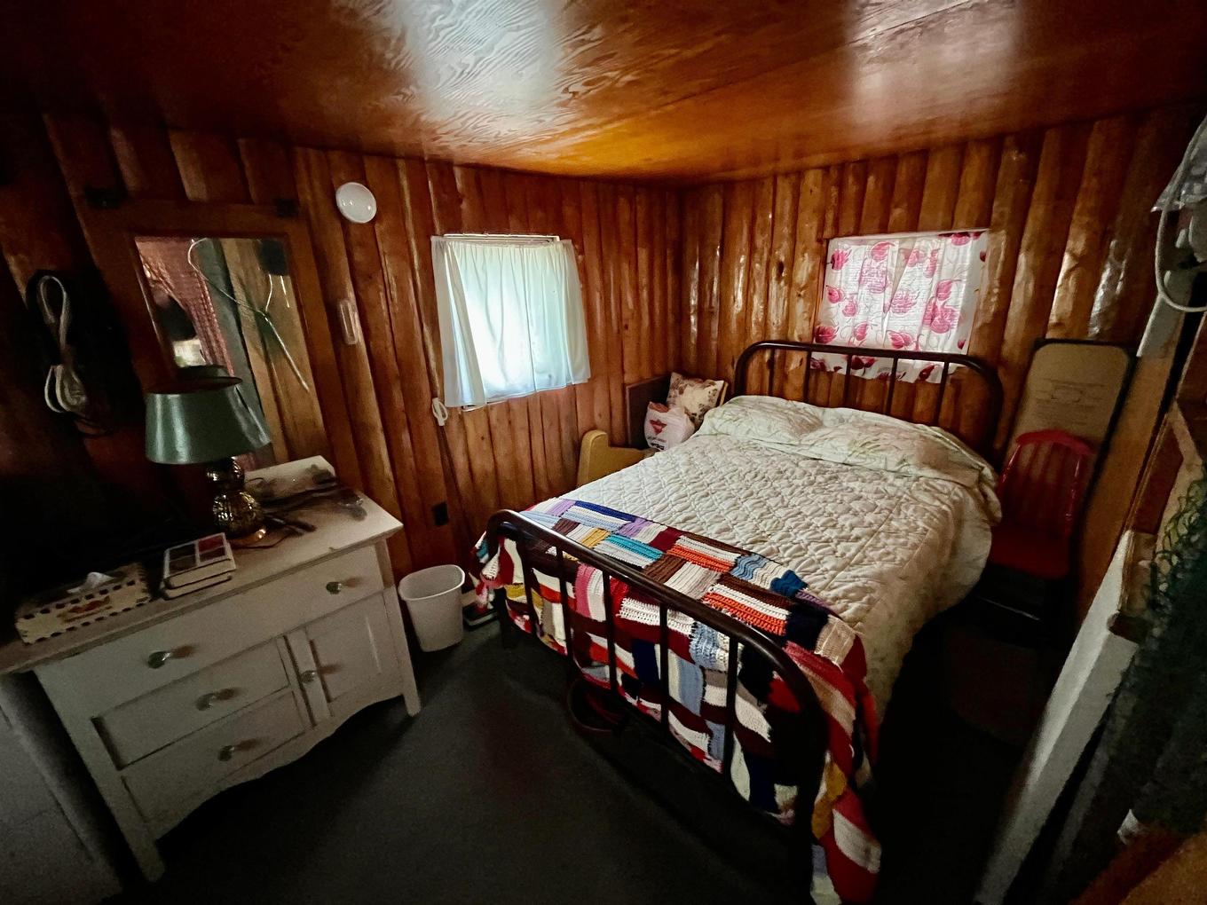 14101 Hwy 17 Highway E, Dryden, ON - Indoor Photo Showing Bedroom