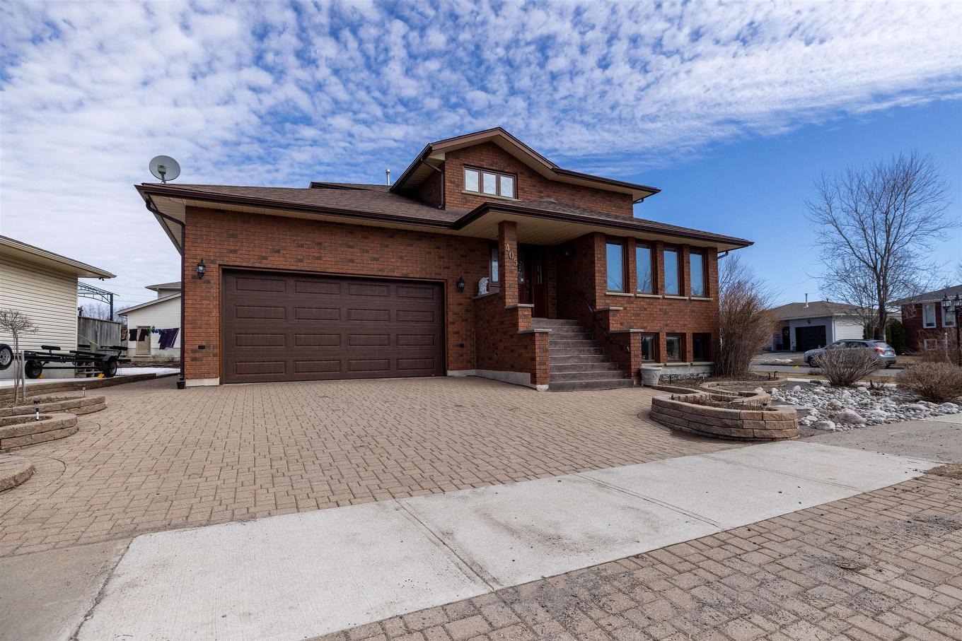 405 Riviera Drive, Thunder Bay, ON - Outdoor