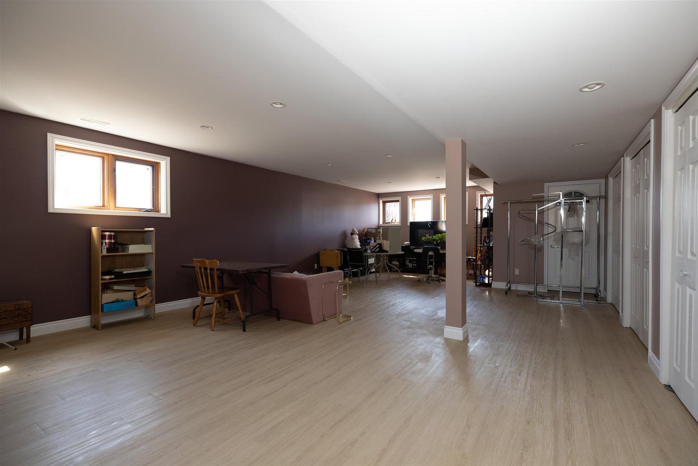 405 Riviera Drive, Thunder Bay, ON - Indoor Photo Showing Other Room