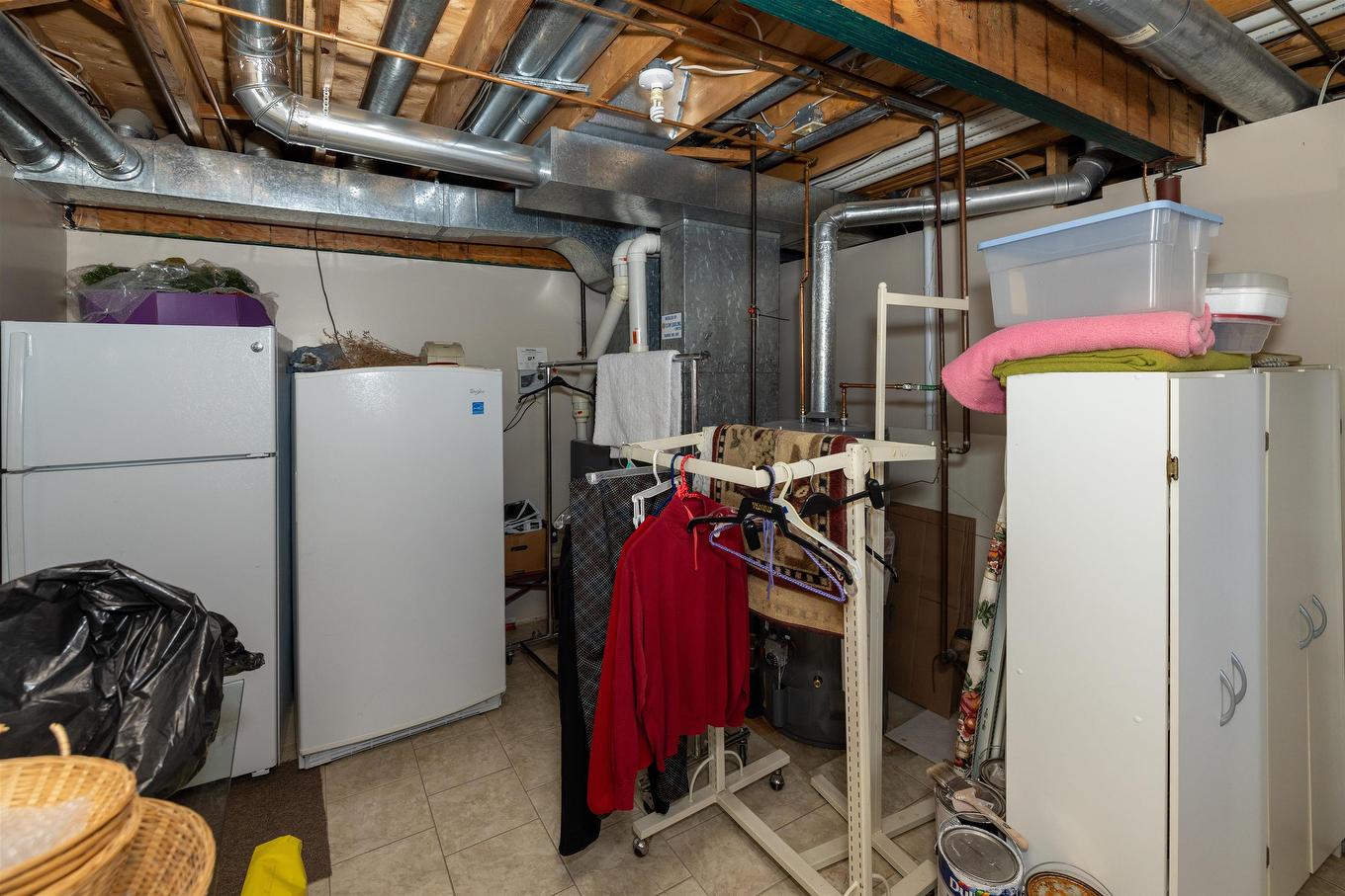405 Riviera Drive, Thunder Bay, ON - Indoor Photo Showing Basement