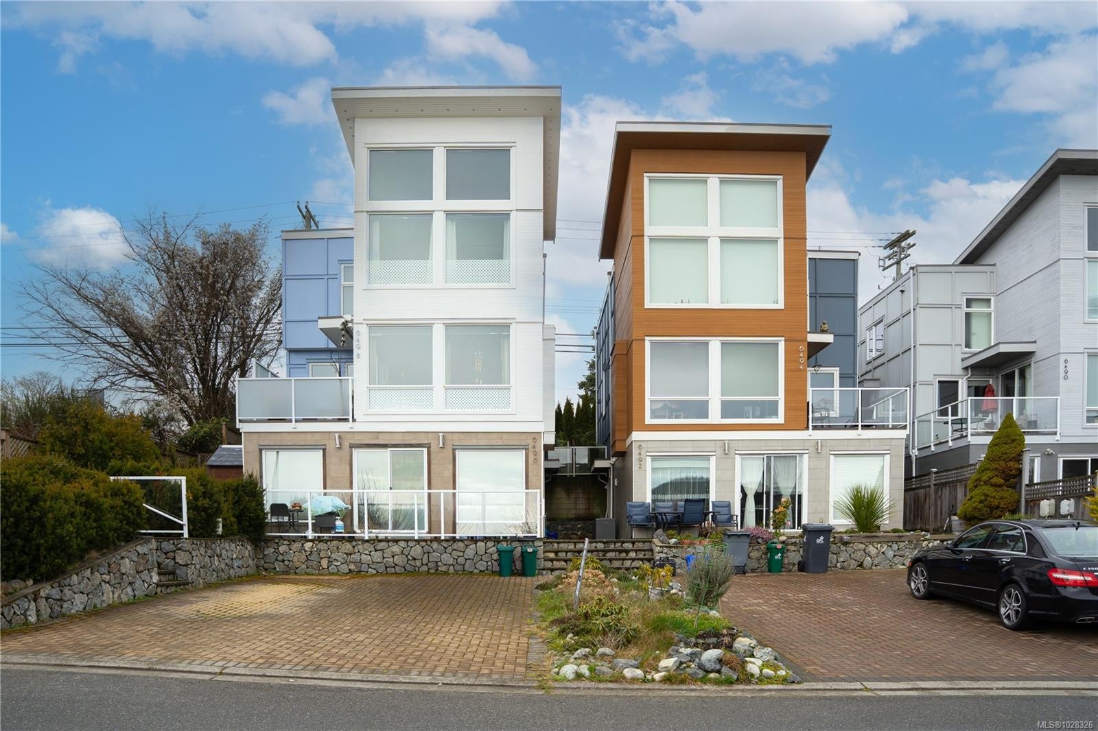 6496 Lanark Rd, Sooke, BC - Outdoor With Facade