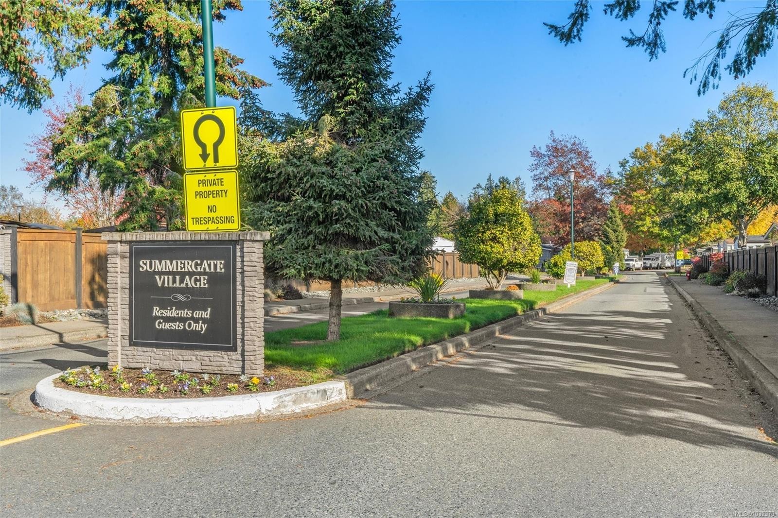 2111 Summergate Blvd, Sidney, BC