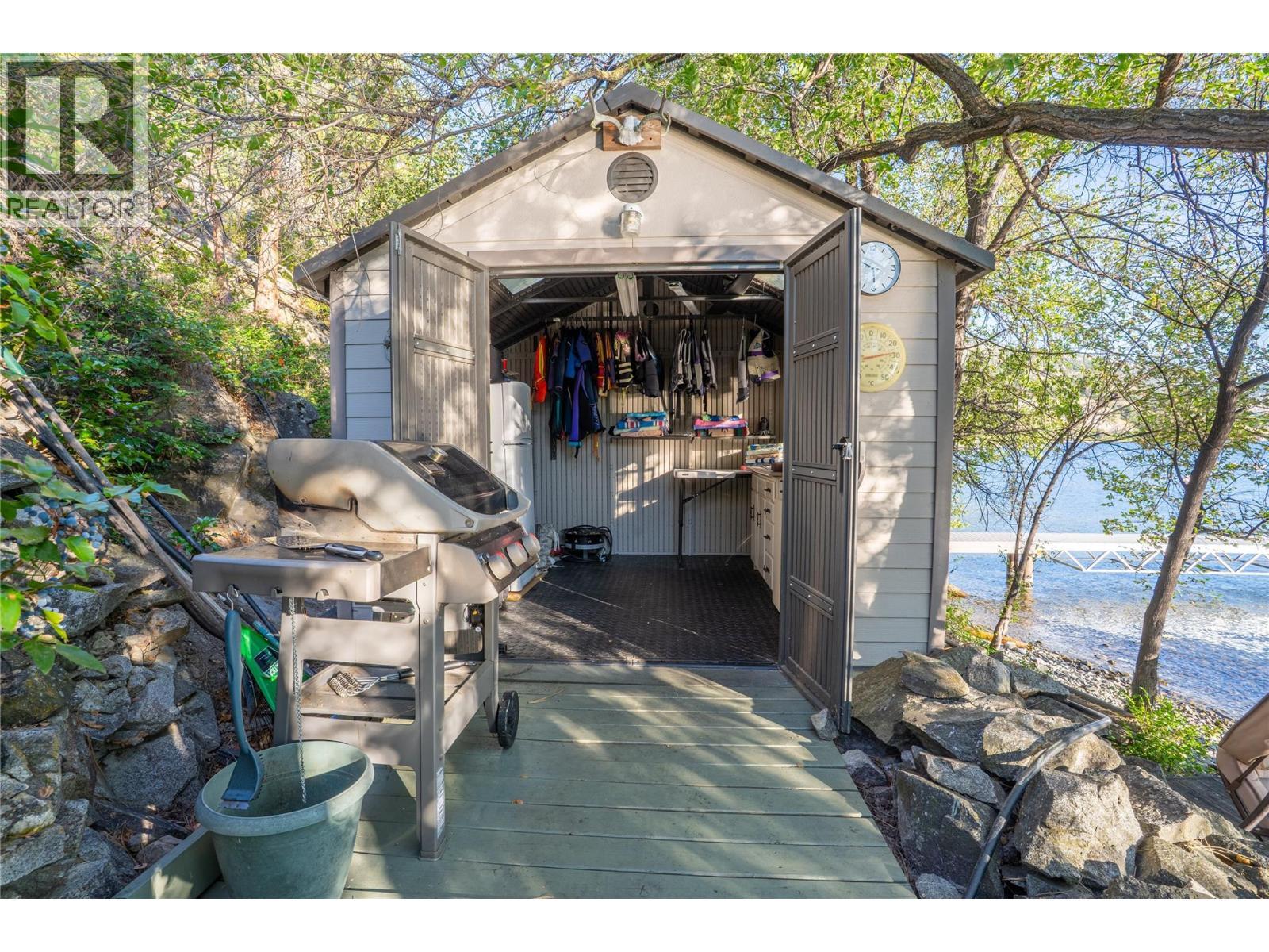 Shed with power & sink -great for dock margs! - 1988 Dewdney Road, Kelowna, BC - Outdoor