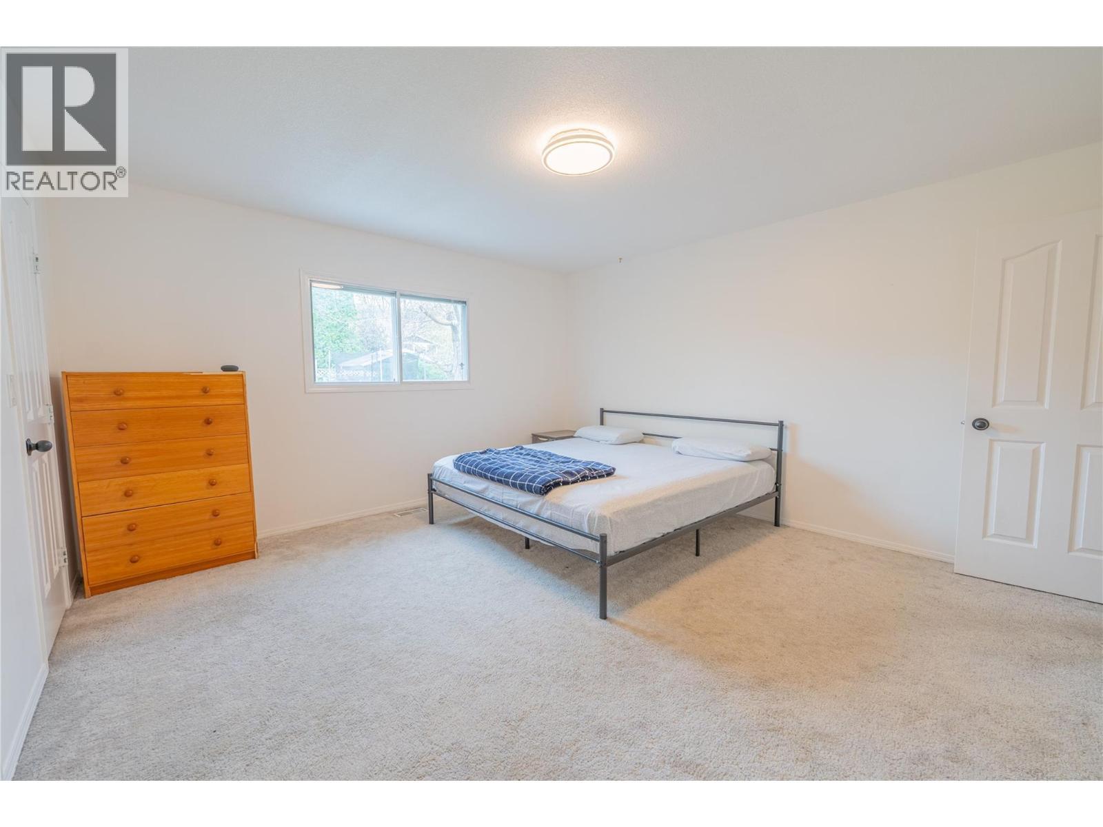 151 Molnar Road, Kelowna, BC - Indoor Photo Showing Bedroom