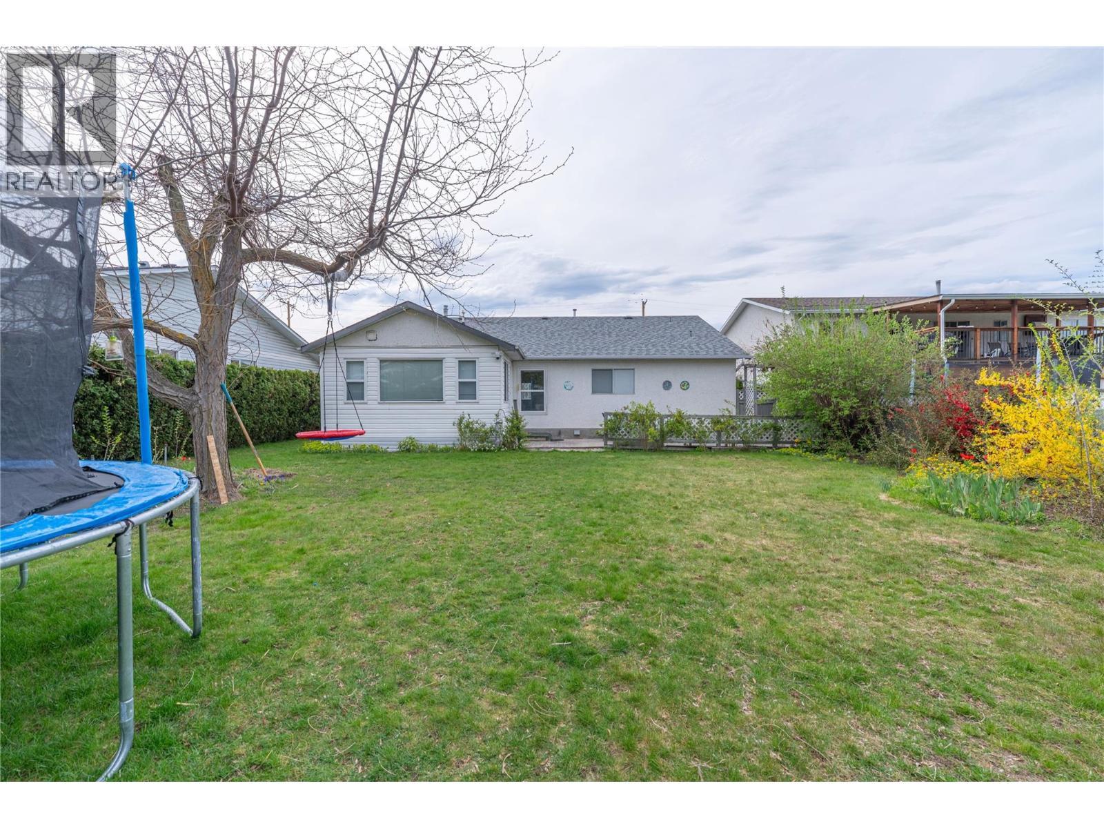 151 Molnar Road, Kelowna, BC - Outdoor