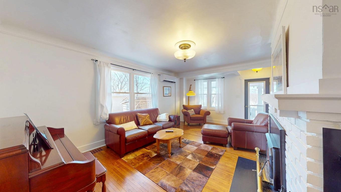 35 King Street, Kentville, NS