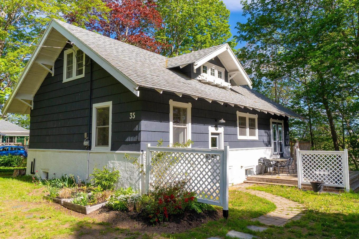 35 King Street, Kentville, NS