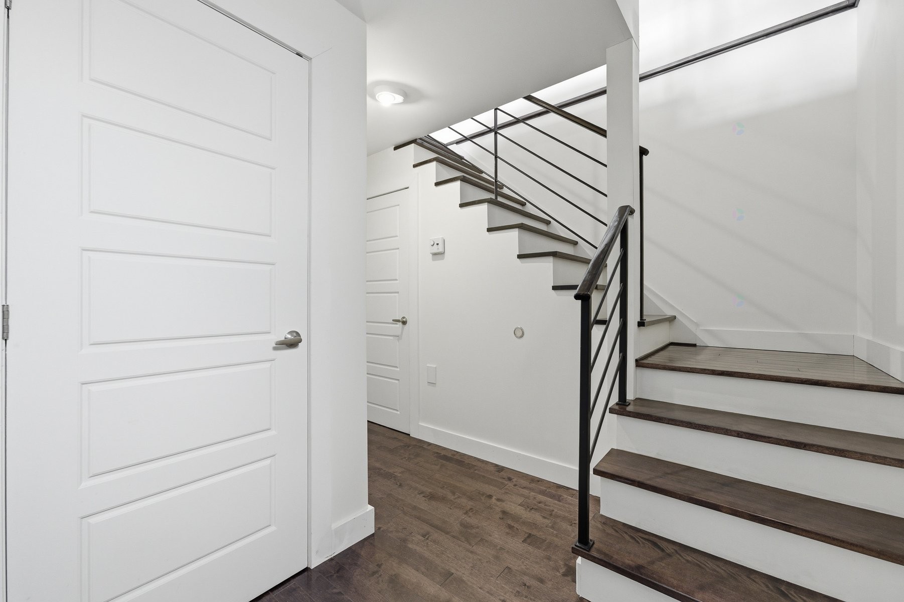 Staircase - 2713 Rue Du Hameau, Sainte-Adèle, QC - Indoor Photo Showing Other Room