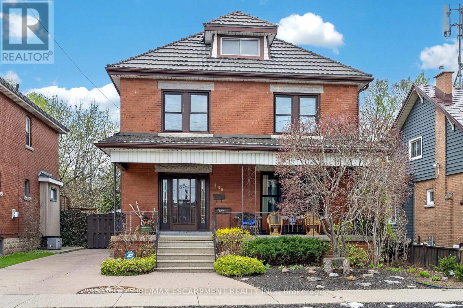 188 Park Row S, Hamilton, ON - Outdoor