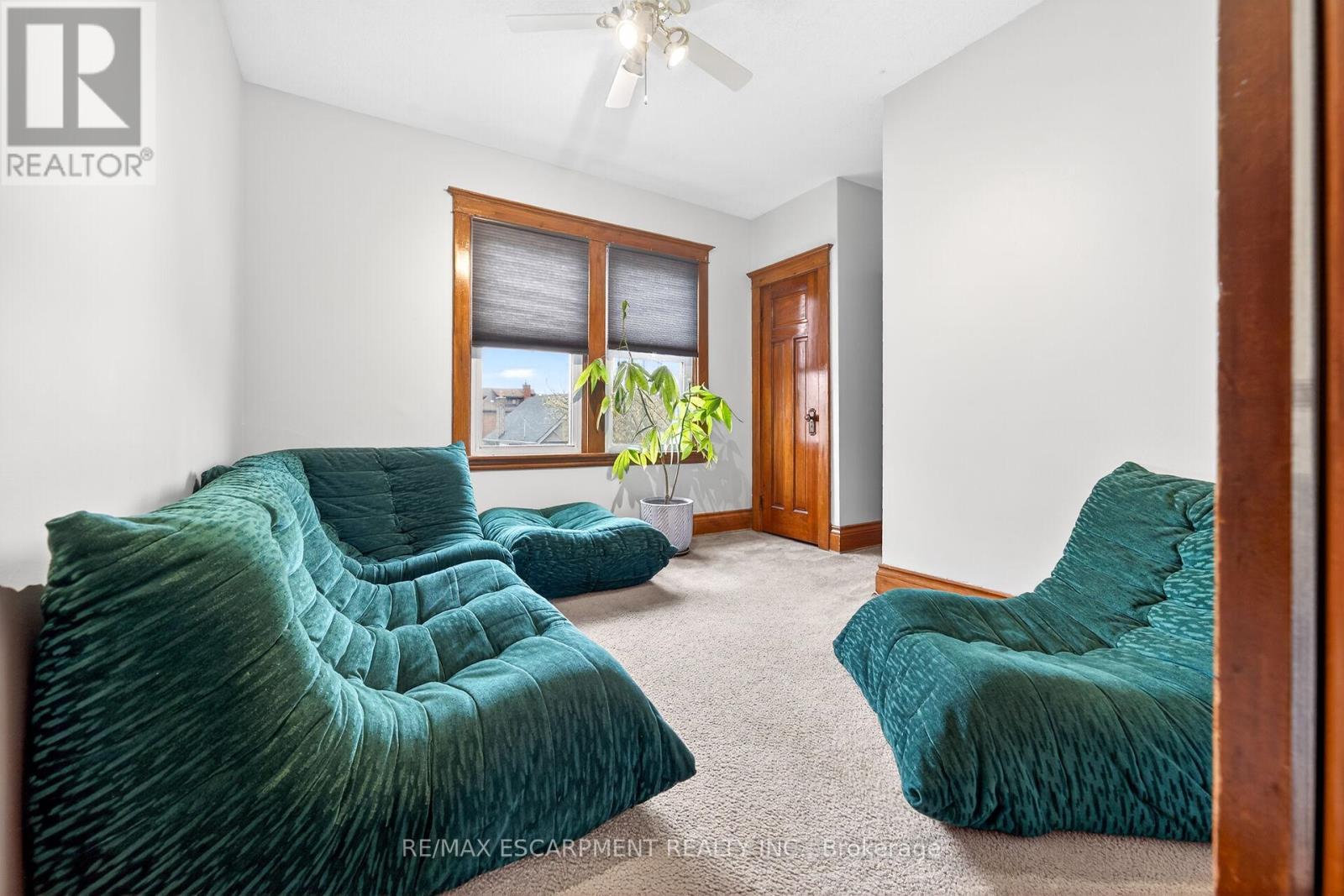 188 Park Row S, Hamilton, ON - Indoor