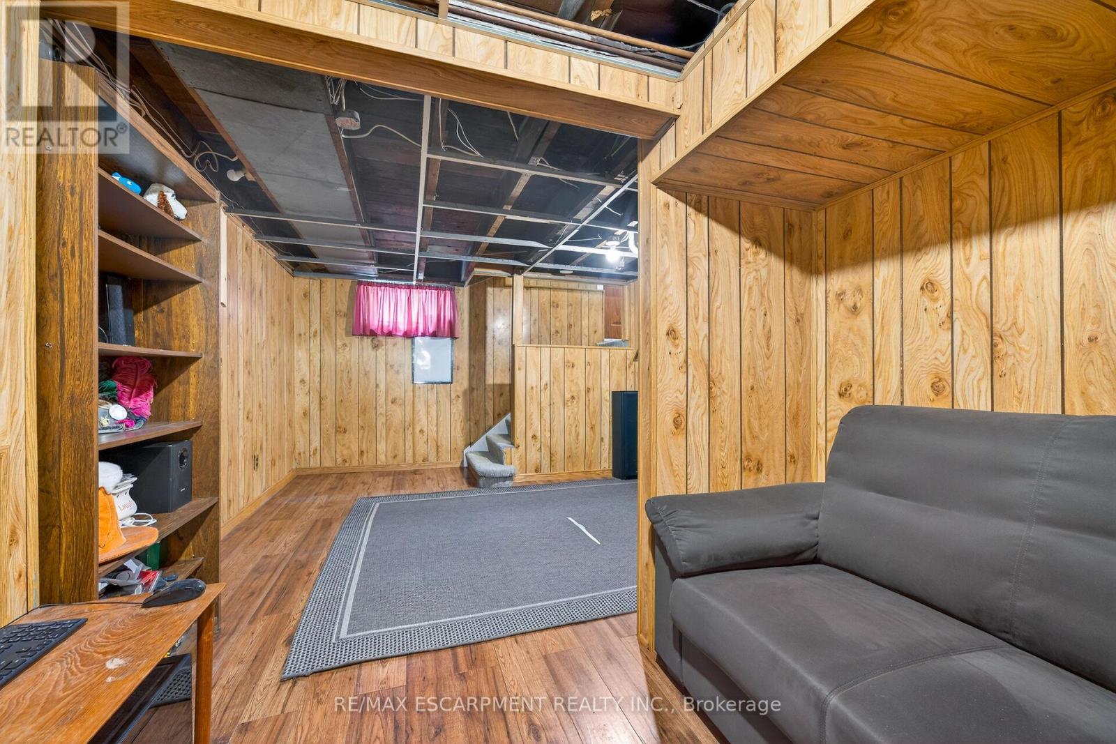 188 Park Row S, Hamilton, ON - Indoor