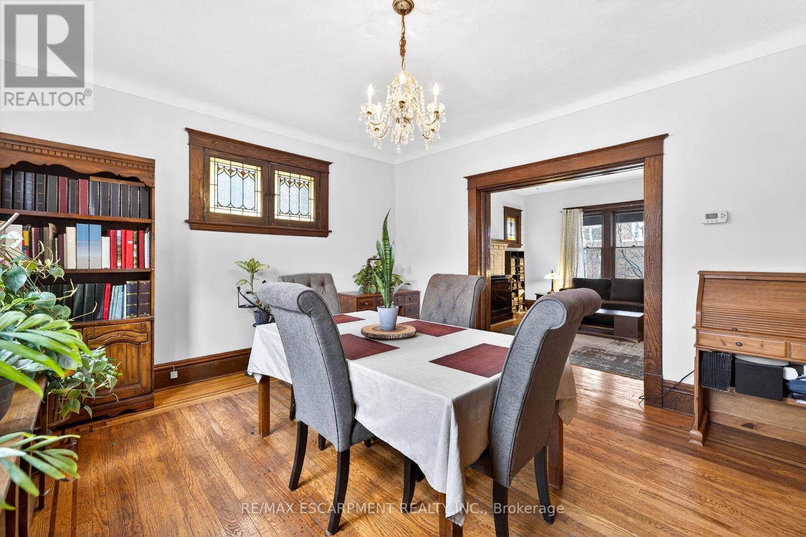 188 Park Row S, Hamilton, ON - Indoor Photo Showing Dining Room