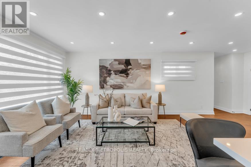#Main - 88 Crocus Drive, Toronto, ON - Indoor Photo Showing Living Room