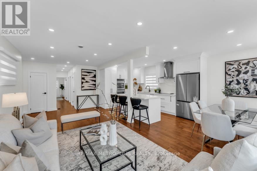 #Main - 88 Crocus Drive, Toronto, ON - Indoor Photo Showing Living Room