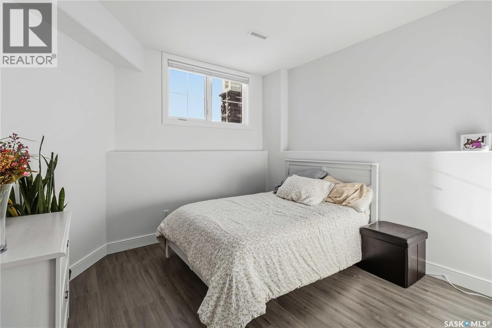 403 Delainey Road, Saskatoon, SK - Indoor Photo Showing Bedroom