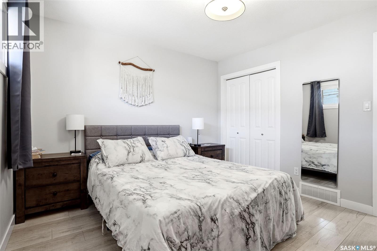 1115 12Th Avenue E, Regina, SK - Indoor Photo Showing Bedroom